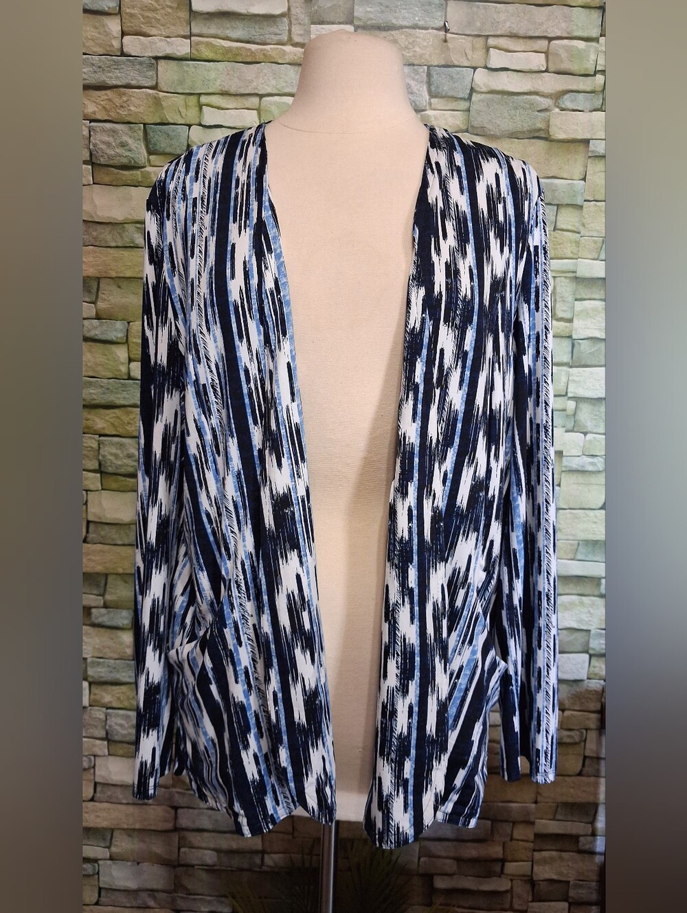 Womens Robert Louis Abstract Cardigan Business Casual